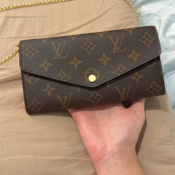 Louis Vuitton Wallet - Picture 6 of 7